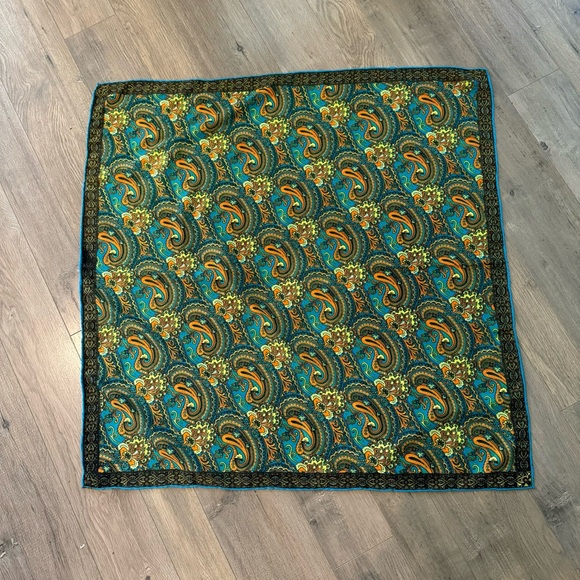 Etro 100% Silk Scarf Paisley Made in France - Picture 1 of 7